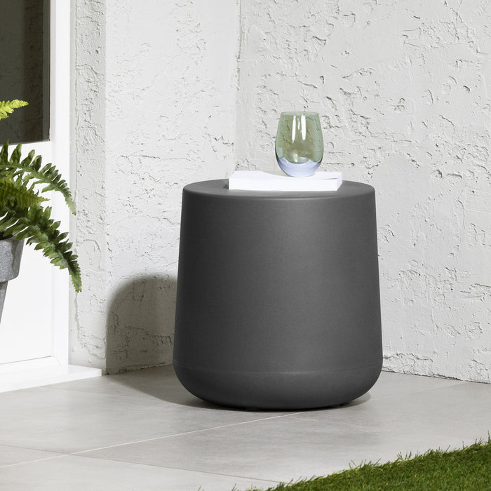 Dalya Table d’appoint de jardin ronde Gris foncé, de Meubles South Shore