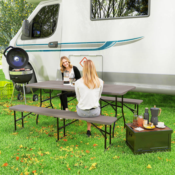 Outsunny Ensemble de Table de Pique-nique Pliante 6FT 3 Pieces avec 2 Bancs, Effet Rotin, Marron