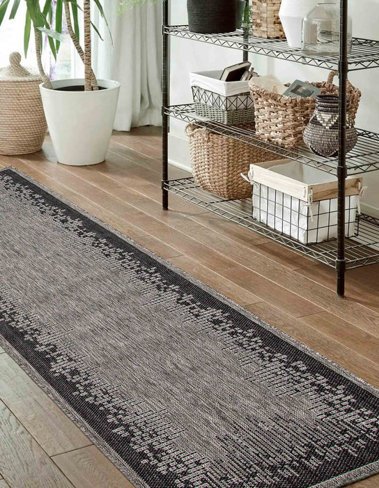 Carpette Edge grise - 2 pi 8 po x 8 pi 2 po