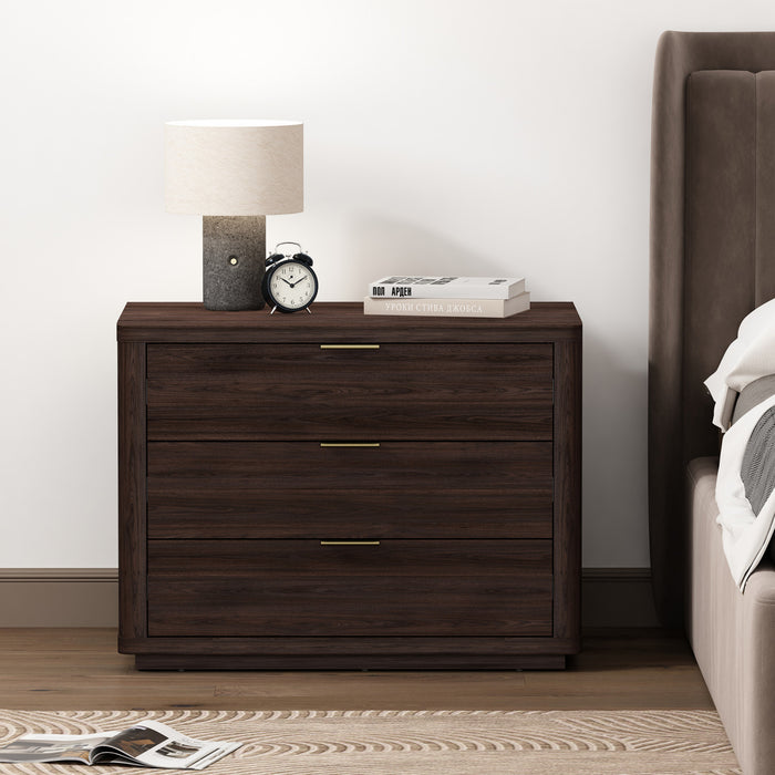 Table de nuit moderne Evelyn 32\" en brun (3 tiroirs)