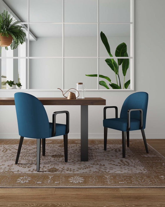 Fauteuil moderne en bois Hillman avec accoudoirs et revetement bleu - Lot de 2