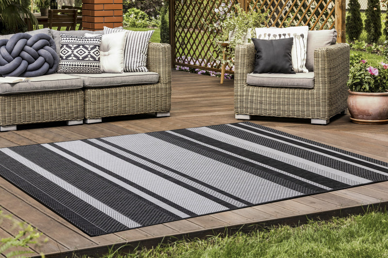 Carpette Jackson à rayures pour l’intérieur et l'extérieur - 5 pi 3 po x 7 pi 7 po