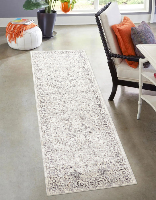 Tapis de Couloir Traditionnel Mira 2'8\" x 8'2\" en Gris
