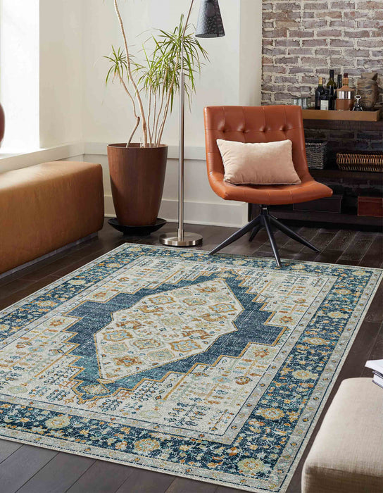 Tapis Traditionnel Kinsley 6'7\" x 9'6\" en Bleu