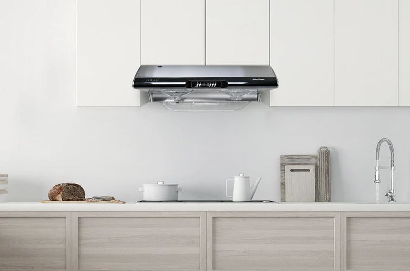 Hotte de cuisinière sous l'armoire Hauslane de 30 po en acier inoxydable - UC-C395SS-30