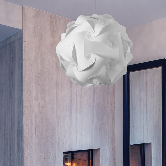 Grand luminaire suspendu Globus de Dainolite en tissu blanc, avec fini chromé poli et 3 ampoules
