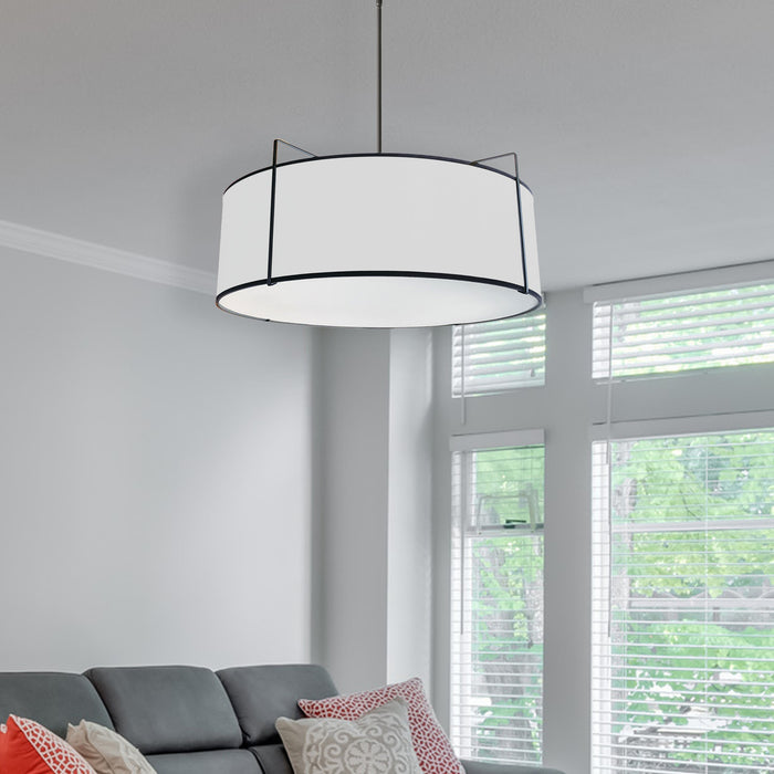 Luminaire suspendu Trapezoid de Dainolite avec abat-jour cylindrique noir et blanc qui diffuse la lumière, tissu blanc, fini noir et 4 ampoules