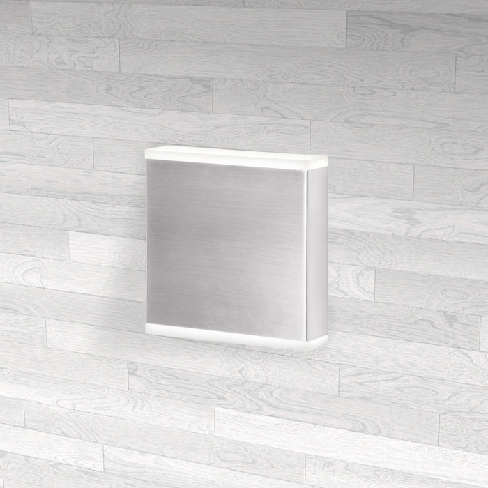 Applique murale Emery de Dainolite en acrylique givré qui diffuse la lumière, avec fini chromé satiné et ampoule à DEL de 15 W