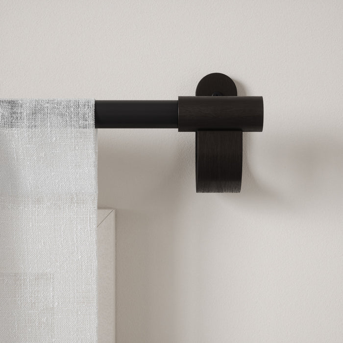  Tringle à rideaux extensible Bellwood de Umbra noir mat de 1 po - 42 po à 120 po