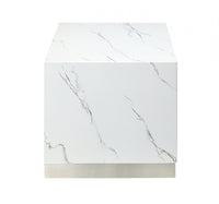  Table basse Aphrodite en faux marbre blanc et argent