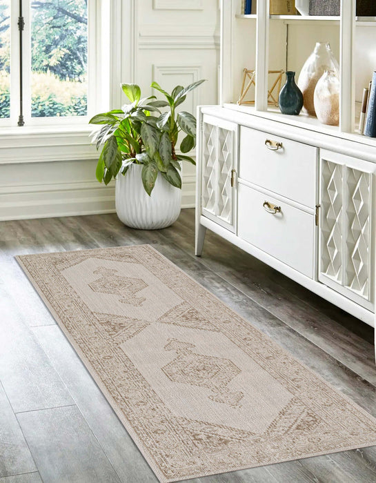Tapis Traditionnel Maude 2'7\" x 8'0\" en brun