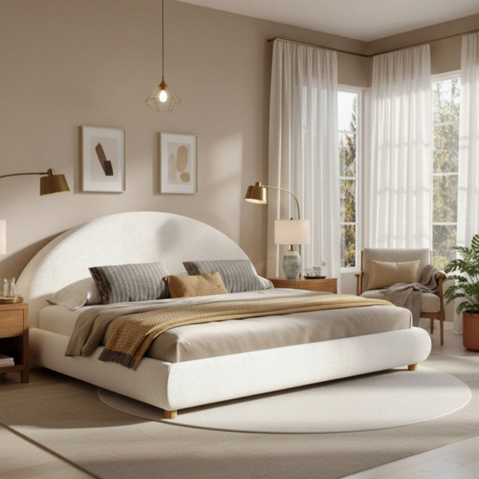 Lit plateforme Harold avec tete de lit incurvee ronde en tapisserie bouclee et cadre bas, taille King, blanc
