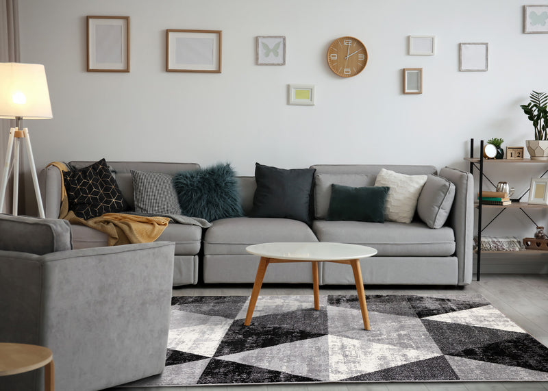 Tapis Covington triangle geometrique noir blanc gris vieilli, 7'10\" x 10'6\"