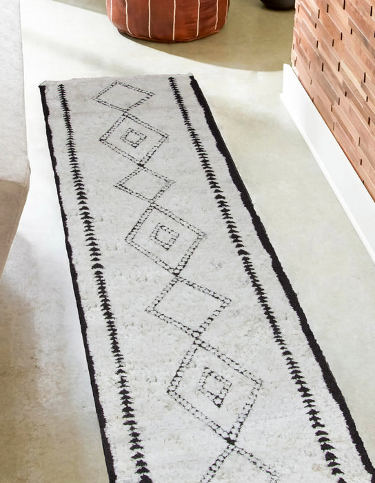 Tapis Contemporain Zelda 2'3\" x 7'6\" en Ivoire