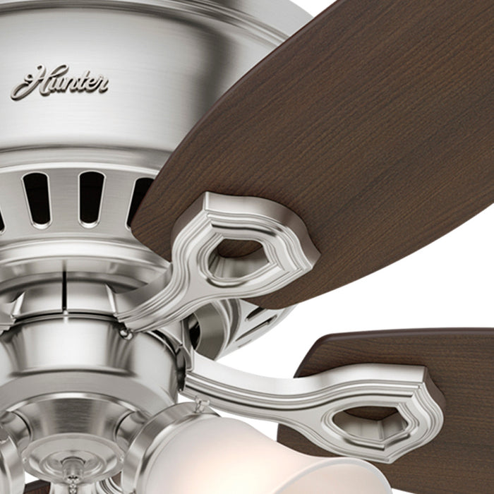 Ventilateur de plafond à profil bas du constructeur avec luminaire - Gris