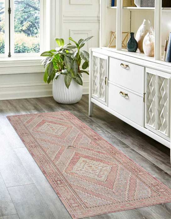 Tapis Traditionnel Poppy 2'7\" x 8'0\" en Rose