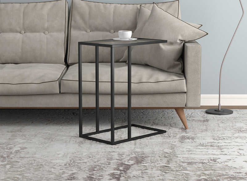 Table de bout en forme de C de 19 po avec armature en métal