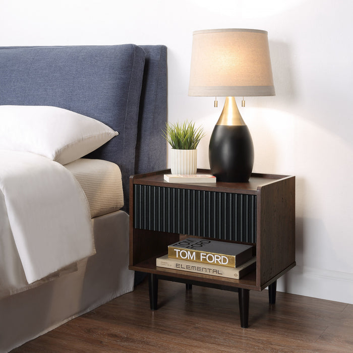 Ensemble de 2 tables Duane style milieu du siecle moderne : table basse et table d’appoint, noir