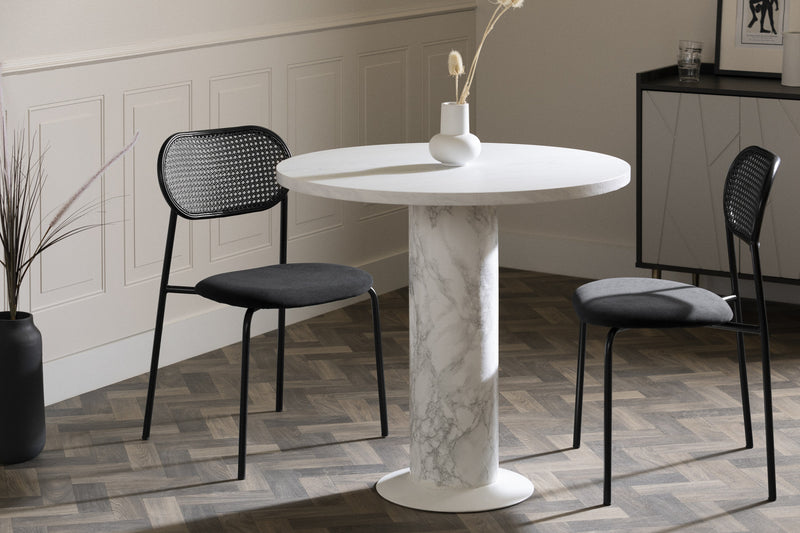 Chaise de salle à manger Hype noire en rotin - ensemble de 2 en noir