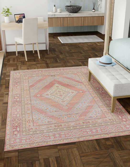 Tapis Traditionnel Poppy 4'0\" x 6'0\" en Rose