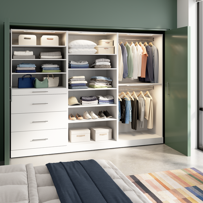 Système de pièce-penderie modulaire Florence de Bestar de 107 po avec éclairages à DEL, tringles, tablettes et tiroirs de style lisse - blanc