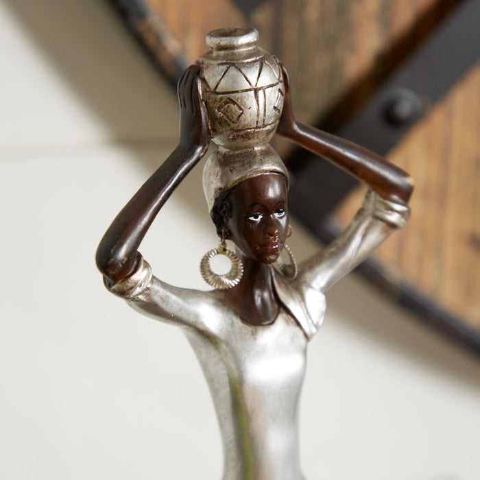 Femme africaine de 19 po en polystyrène