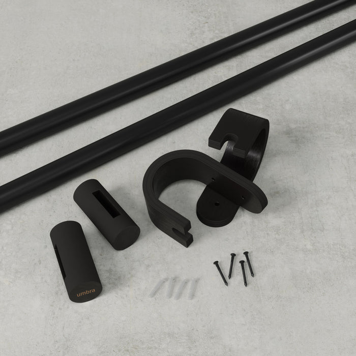  Tringle à rideaux extensible Bellwood de Umbra noir mat de 1 po - 42 po à 120 po