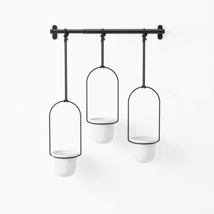 Jardinière suspendue Triflora de Umbra - blanche