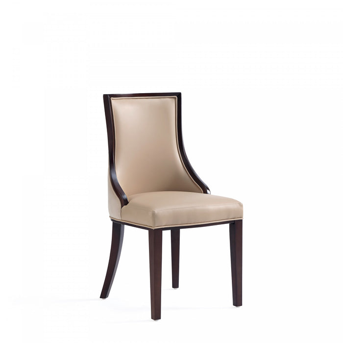Grand fauteuil de salle a manger traditionnel en bois avec revetement en tissu beige - Lot de 4
