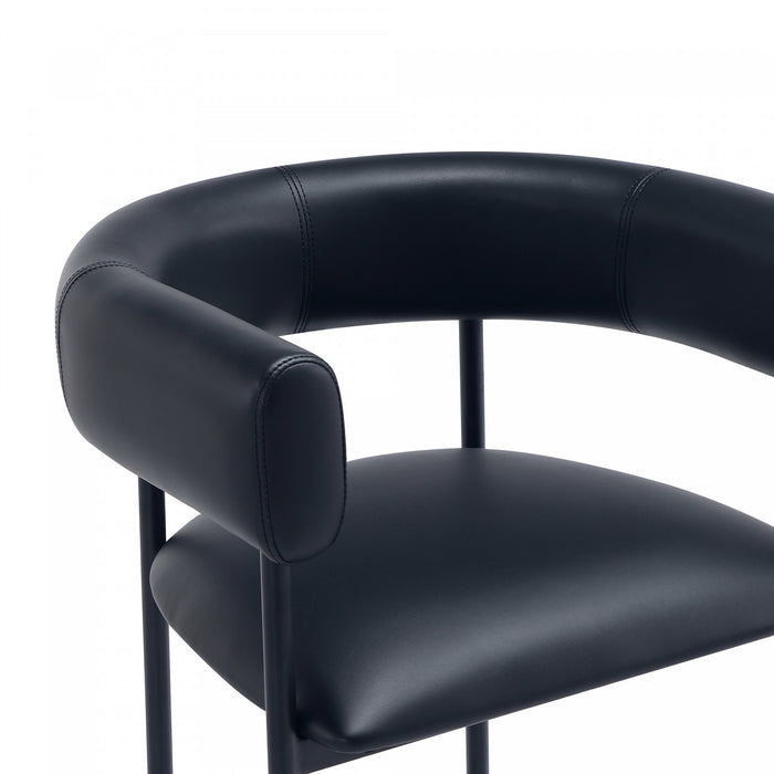Chaise de salle a manger contemporaine Onda en cuir vegetalien et metal, coloris noir