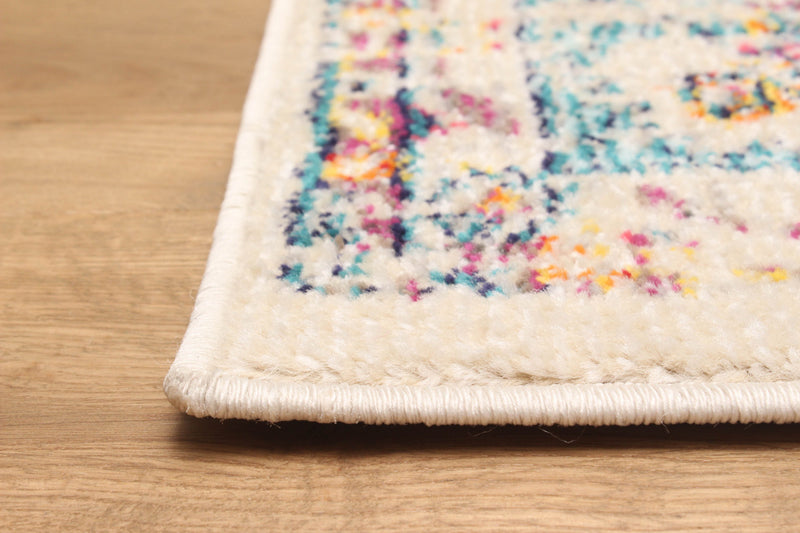 Tapis Traditionnel Daria 5'0\" x 8'0\" en Gris