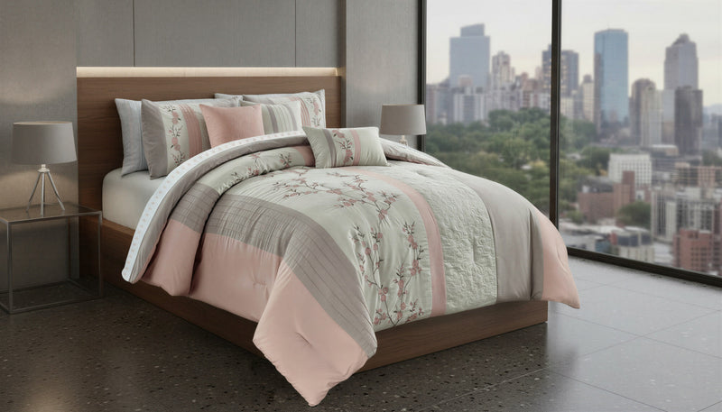 Ensemble Douillette Celina 7 Morceaux Grand Lit avec Broderie Florale et Plis