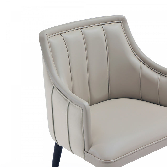Fauteuil moderne Eda en bois avec accoudoirs, coloris gris clair