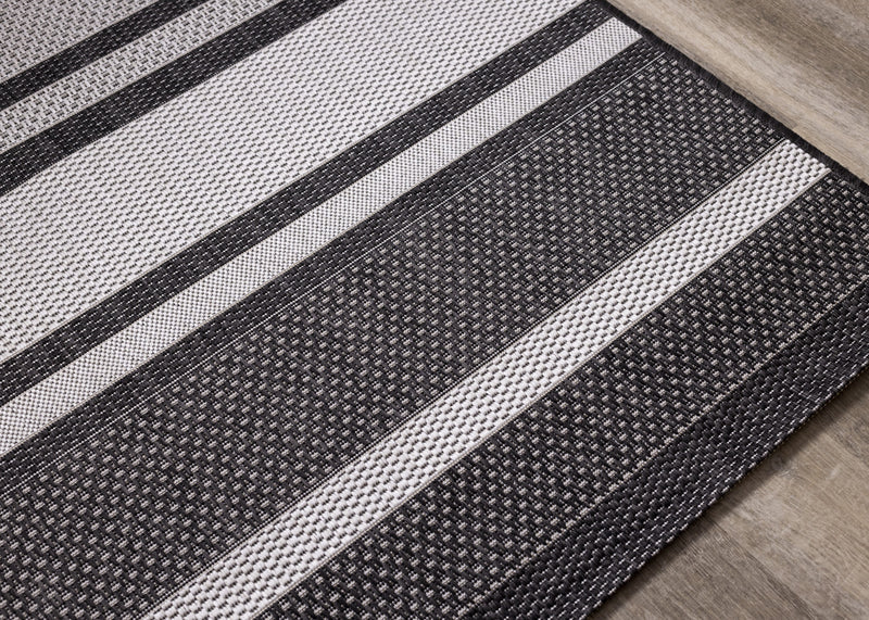 Carpette Jackson à rayures pour l’intérieur et l'extérieur - 6 pi 7 po x 9 pi 6 po