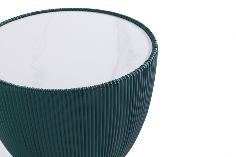 Table d’appoint Anderson moderne avec plateau en pierre frittee et revetement en tissu, vert – Lot de 2