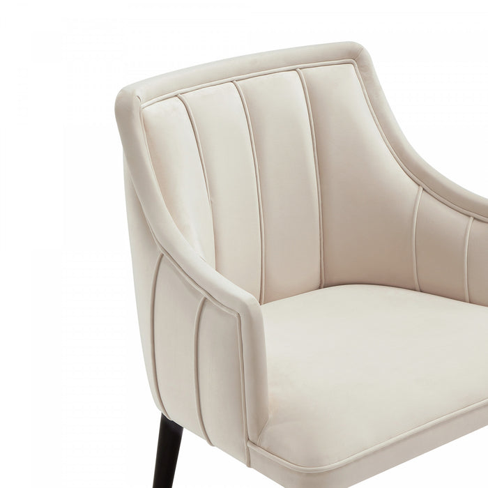 Fauteuil moderne Eda en bois avec accoudoirs, coloris creme
