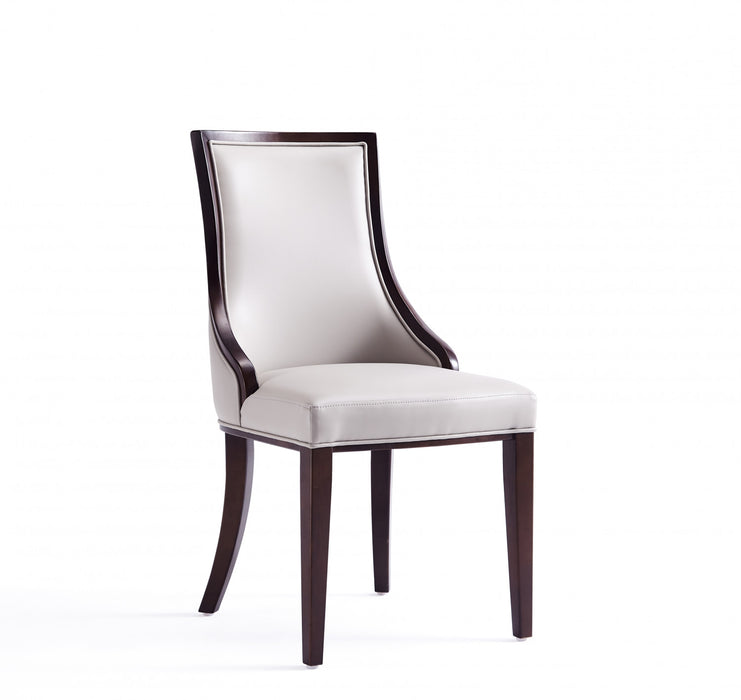 Grand fauteuil de salle a manger traditionnel en bois avec revetement en tissu gris clair - Lot de 4