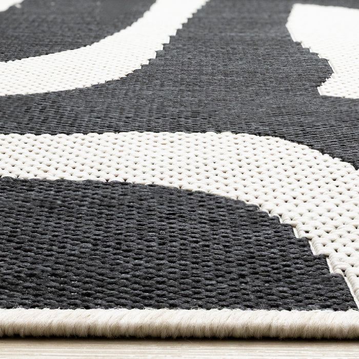 Tapis d'exterieur Jackson a lignes abstraites noires et blanches, 6'7\" x 9'6\"