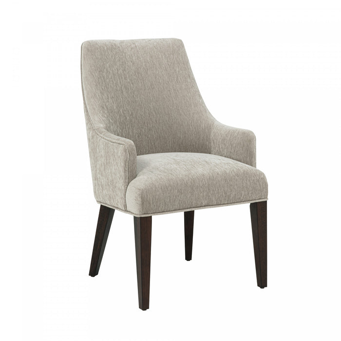 Fauteuil moderne en bois Beever avec accoudoirs en chenille, coloris taupe
