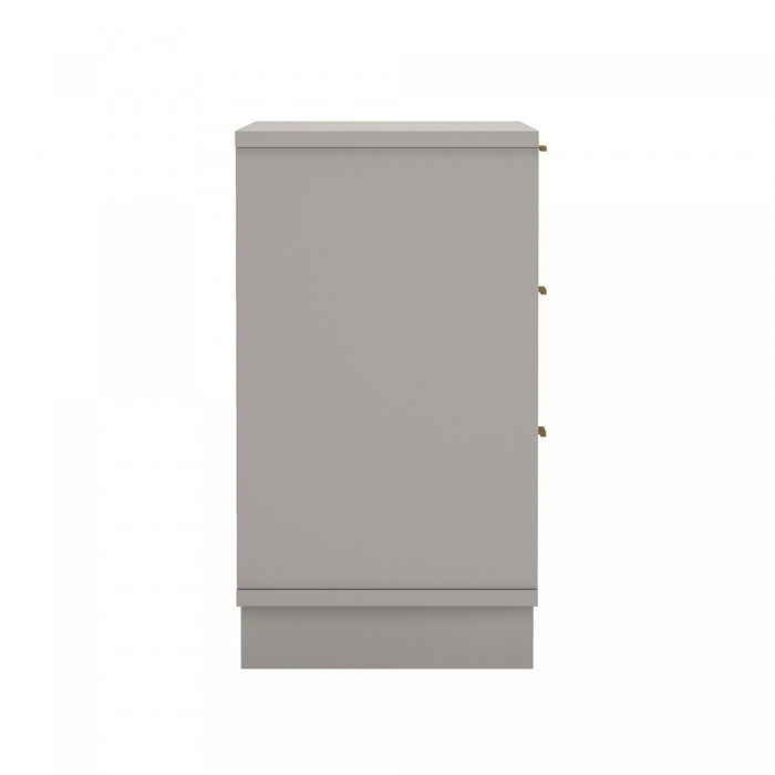 Commode contemporaine Elara 38\" en bois massif, gris clair (3 tiroirs)