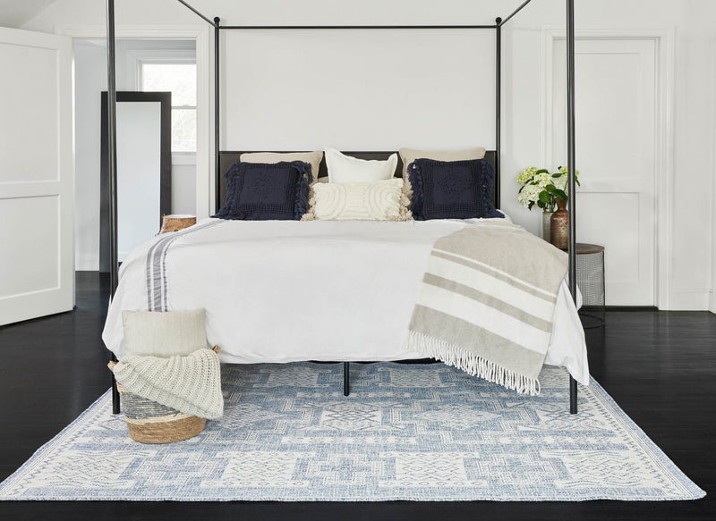 Tapis Transitionnel Nyra 8'0\" x 10'0\" en Bleu