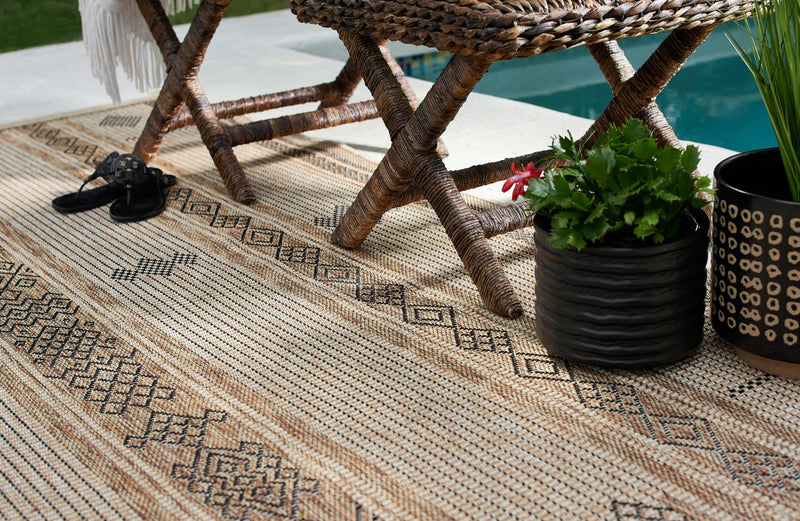 Tapis Transitionnel Elowen 5'3\" x 7'0\" en Ivoire
