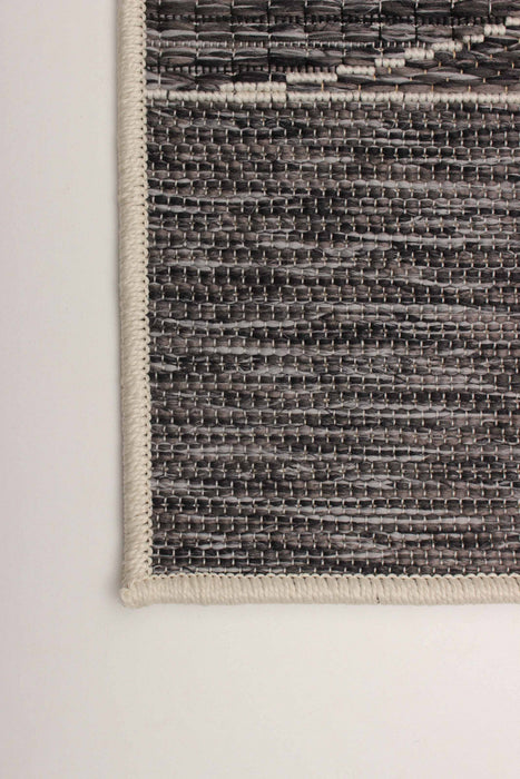 Carpette Bodhi grise - 5 pi 0 po x 8 pi 0 po