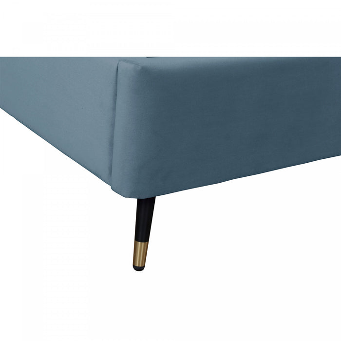 Lit double moderne Crosby en velours bleu capitonne