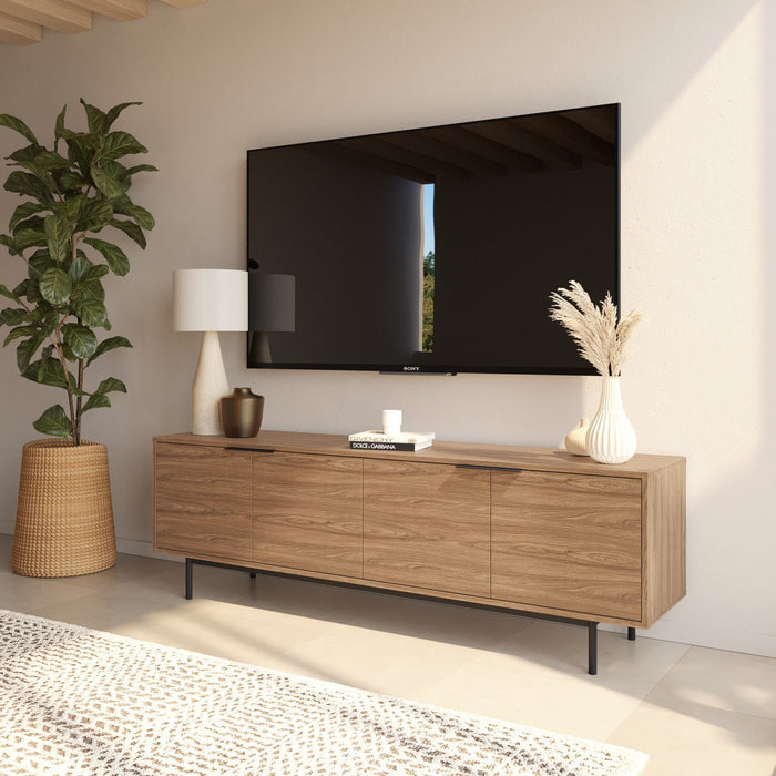 Meuble pour téléviseur Hamilton de Nordika de 70 po avec 4 armoires de rangement - noyer clair