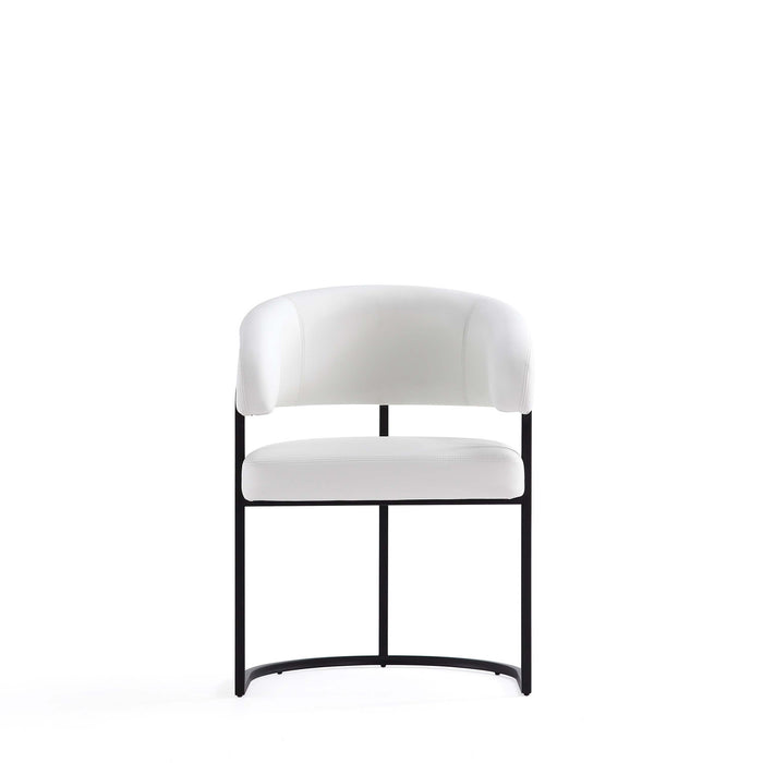 Chaise de salle a manger Augusta moderne en metal et cuir vegetalien blanc - Lot de 6