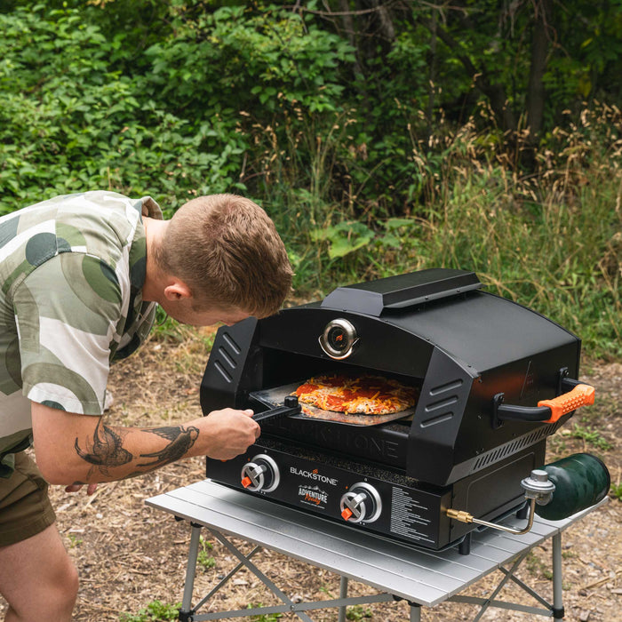 Trousse d’amélioration de four à pizza Adventure Ready de Blackstone avec pierre en cordiérite de 15 po - 6960