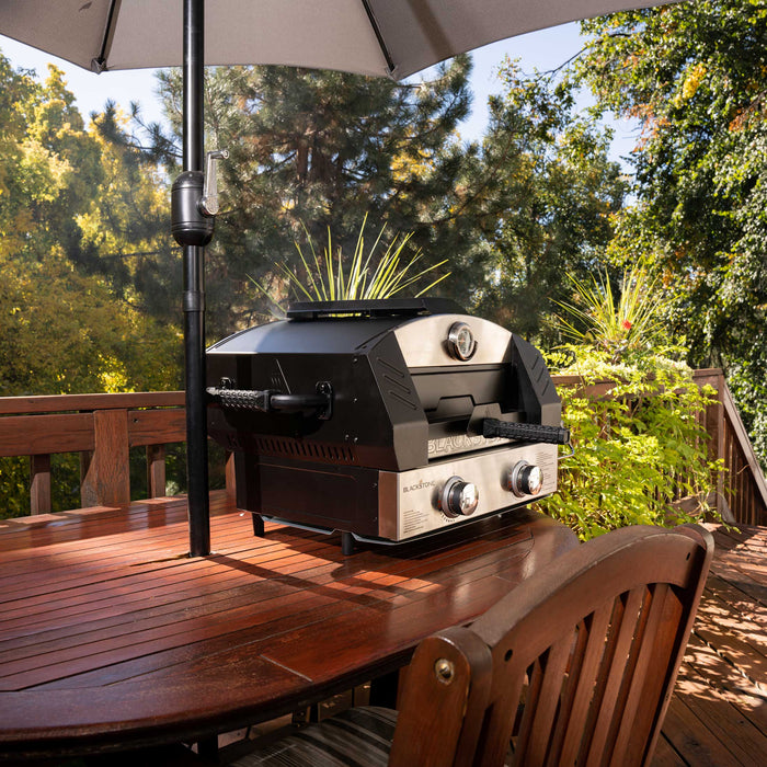 Four à pizza portatif Griddle Essentials de Blackstone avec pierre en cordiérite de 15 po - 6964