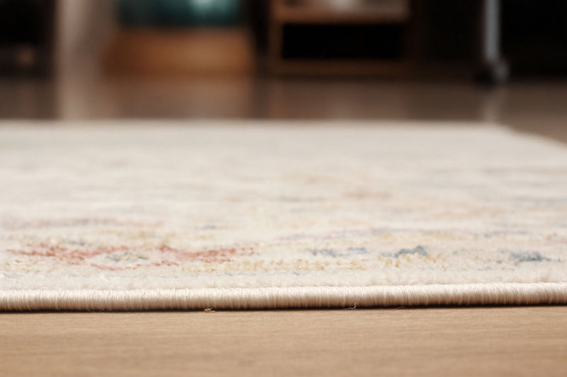Carpette longue Rococo ivoire - 2 pi 8 po x 8 pi 2 po  