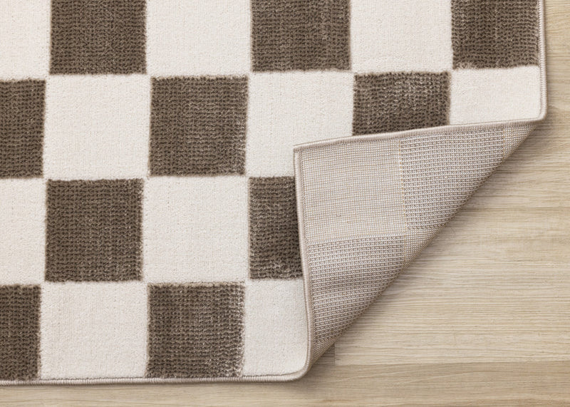 Carpette géométrique Leopold brune et blanche à motif de carreaux - 6 pi 7 po x 9 pi 6 po